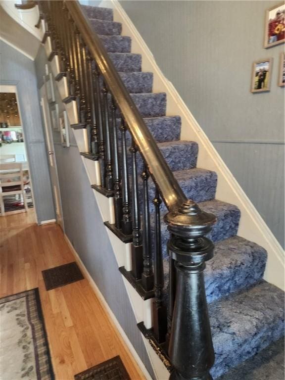 595 N Richhill St, Waynsbrg/Frankln Twp, PA 15370 - staircase featuring wood finished floors and baseboards