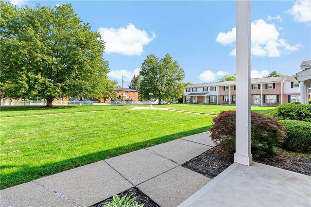 2603 19th St Unit E, Patterson Twp, PA 15010 - view of grassy yard