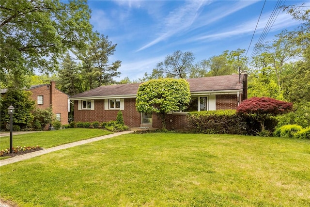 157 Kings Dale Rd, Churchill Boro, PA 15221 - view of front of home with brick siding and a front lawn