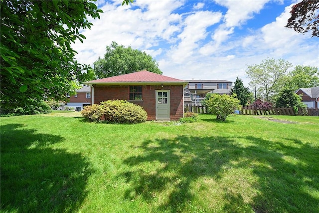 302 3rd St N, Versailles, PA 15137 - view of yard
