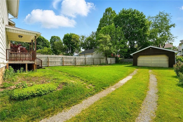 139 Wengler Ave, Sharon, PA 16146 - view of yard featuring a detached garage and an outbuilding