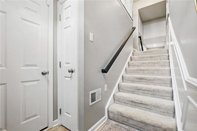 901 Montclair Dr, Moon/Crescent Twp, PA 15108 - stairway featuring baseboards