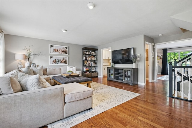 901 Montclair Dr, Moon/Crescent Twp, PA 15108 - living room with wood finished floors and baseboards