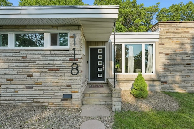 118 Eakin Ave, Ross Twp, PA 15214 - doorway to property with stone siding