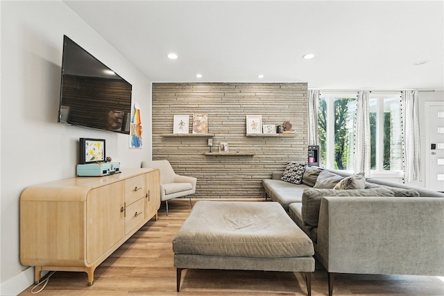 118 Eakin Ave, Ross Twp, PA 15214 - living area featuring light wood finished floors and recessed lighting