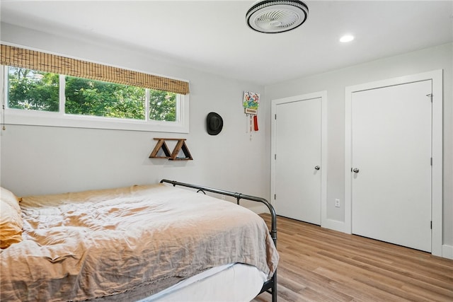 118 Eakin Ave, Ross Twp, PA 15214 - bedroom featuring light wood-style floors and recessed lighting