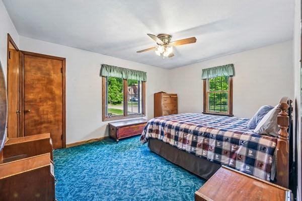 260 S Oakdale Ave, Hermitage, PA 16148 - bedroom with carpet and ceiling fan