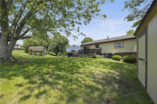 119 Summit Ridge Dr, Bridgeville, PA 15017 - view of grassy yard