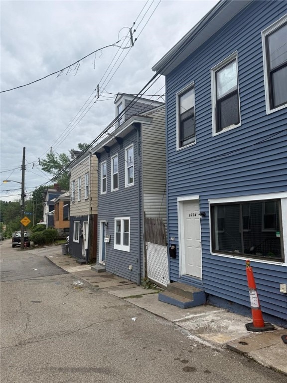 1704 High St, Spring Garden, PA 15212 - view of front facade featuring entry steps