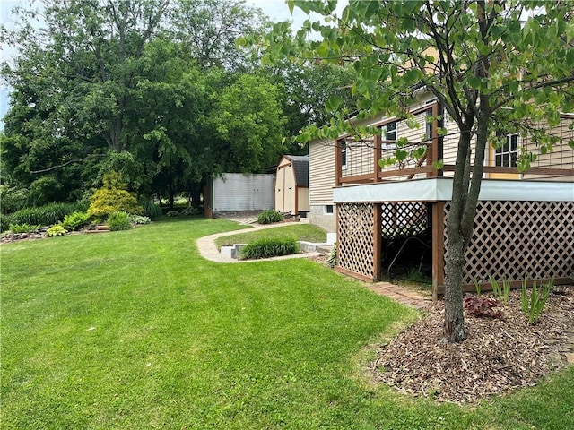 988 Croft Rd, Salem Twp Wml, PA 15601 - view of green lawn with a wooden deck