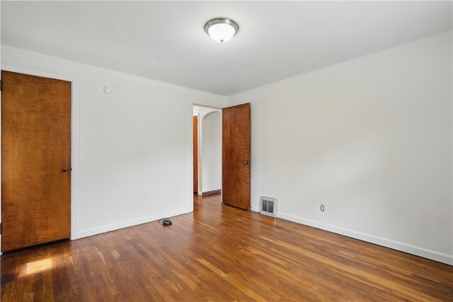 131 Spring Ave, Bellevue, PA 15202 - spare room featuring wood finished floors and baseboards