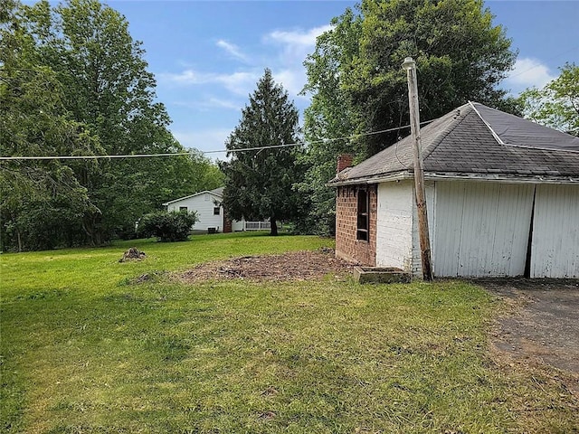 214 Washington Ave, Mount Pleasant Twp Was, PA 15340 - view of grassy yard
