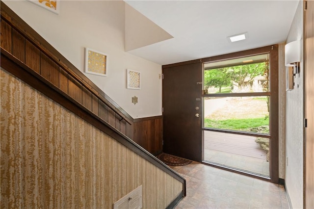 102 Colwyn Rd, Ross Twp, PA 15237 - foyer entrance with stairway and wainscoting
