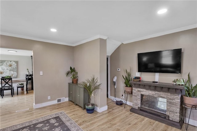 169 Plum Way, Wayne Twp Law, PA 16157 - living area featuring ornamental molding, wood finished floors, baseboards, recessed lighting, and a fireplace