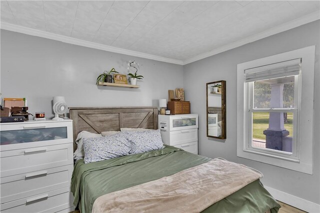 169 Plum Way, Wayne Twp Law, PA 16157 - bedroom featuring crown molding, baseboards, and wood finished floors