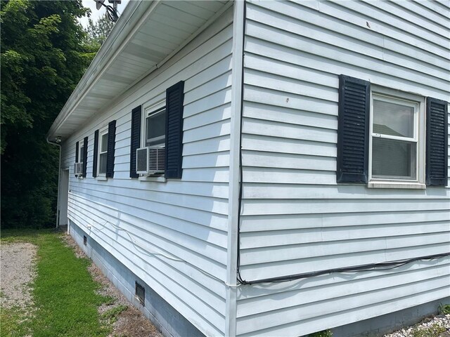807 Sutton St, Punxsutawney Area School District, PA 15767 - view of property exterior with crawl space