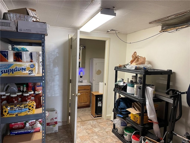 3884 E St, Perry Hilltop, PA 15214 - view of storage area