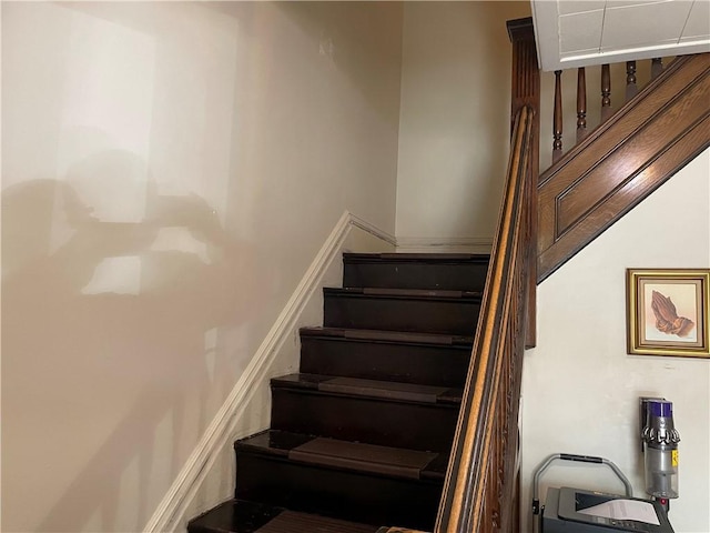3884 E St, Perry Hilltop, PA 15214 - view of stairway