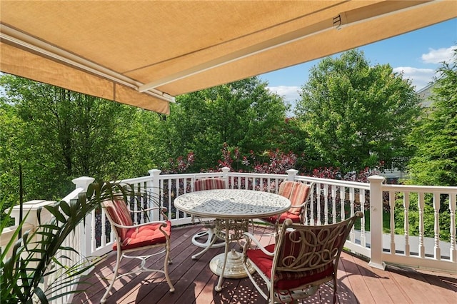 4324 Grandview Dr, Richland, PA 15044 - wooden deck with outdoor dining space