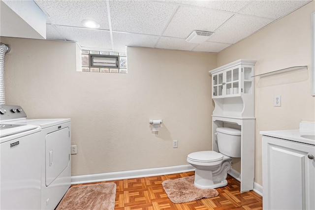 2693 Crosby Ave, Dormont, PA 15216 - laundry area featuring separate washer and dryer and baseboards