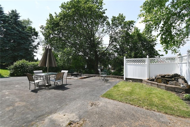 21 Leon Rd, Green Tree, PA 15220 - view of patio / terrace with outdoor dining space