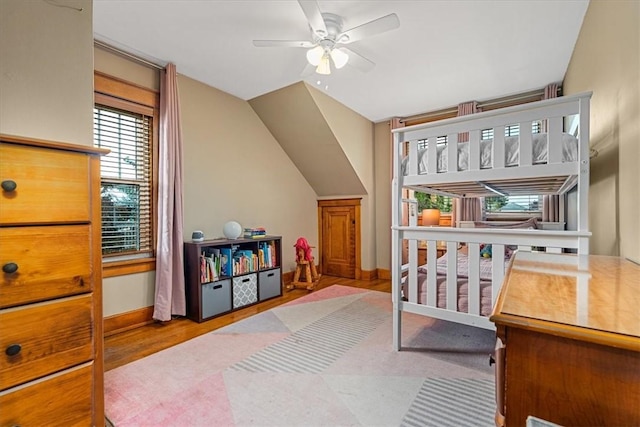 2352 Beaufort Ave, Brookline, PA 15226 - bedroom featuring lofted ceiling and baseboards