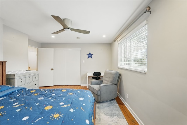 1450 Mohican Dr, Mt Lebanon, PA 15228 - bedroom with wood finished floors, a closet, baseboards, and recessed lighting
