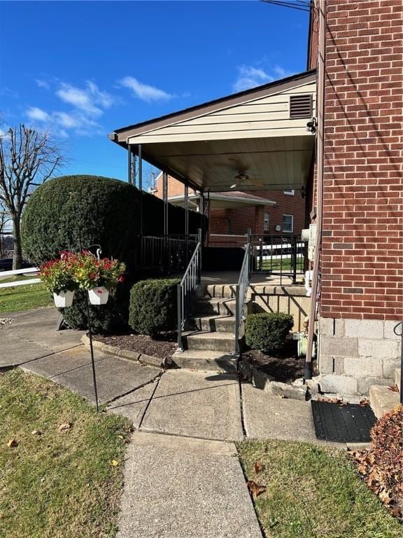 114 Tillotson Cir, Ross Twp, PA 15237 - porch with a ceiling fan