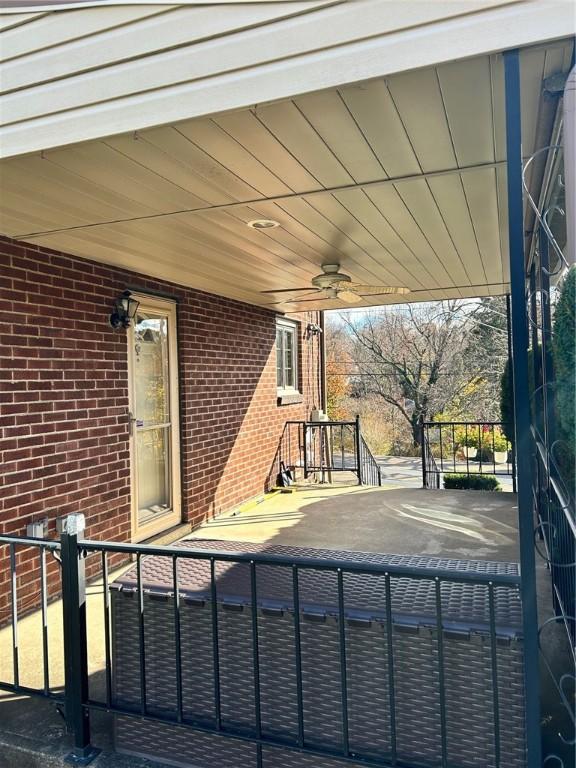 114 Tillotson Cir, Ross Twp, PA 15237 - view of patio / terrace featuring ceiling fan