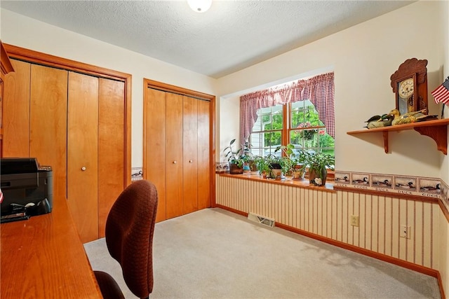 79 Mariacher Rd, Findley Twp, PA 16137 - home office with light carpet and a textured ceiling