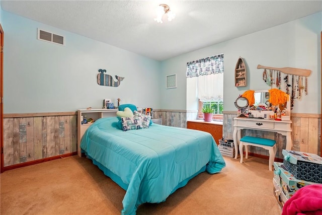79 Mariacher Rd, Findley Twp, PA 16137 - bedroom with carpet and wainscoting