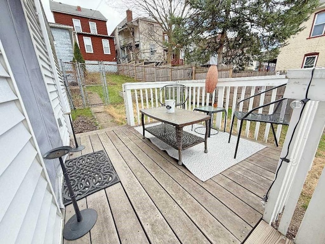 610 Southern Ave, Mt Washington, PA 15211 - view of wooden terrace