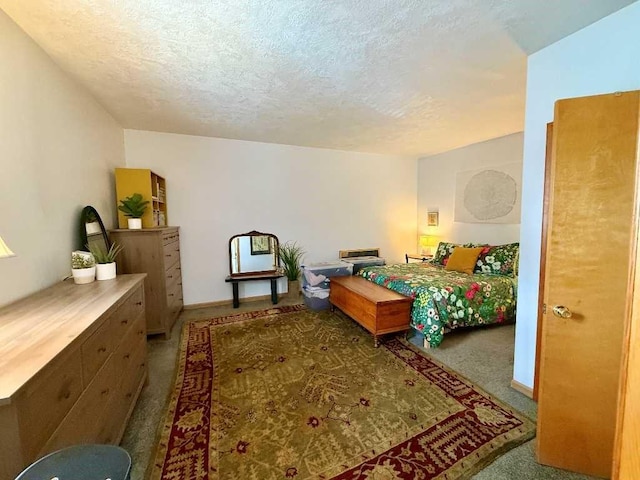 610 Southern Ave, Mt Washington, PA 15211 - bedroom with carpet flooring and a textured ceiling