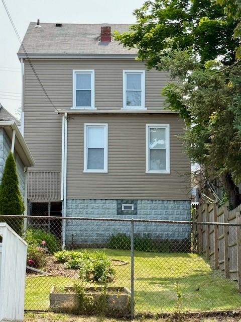 610 Southern Ave, Mt Washington, PA 15211 - view of side of property