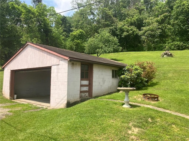 76 Laurel Rd, Fallowfield, PA 15022 - detached garage with driveway