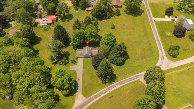 17 Lakeview Dr, Lackawannock Twp, PA 16159 - drone / aerial view