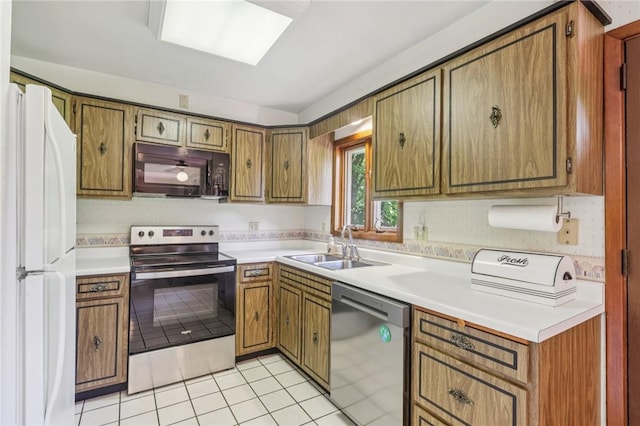 190 Pineview Dr, Pine Twp Nal, PA 15090 - kitchen featuring stainless steel appliances, brown cabinets, and light countertops