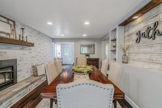 126 Scholl Ln, Rostraver, PA 15012 - dining area with wood finished floors, recessed lighting, and baseboards