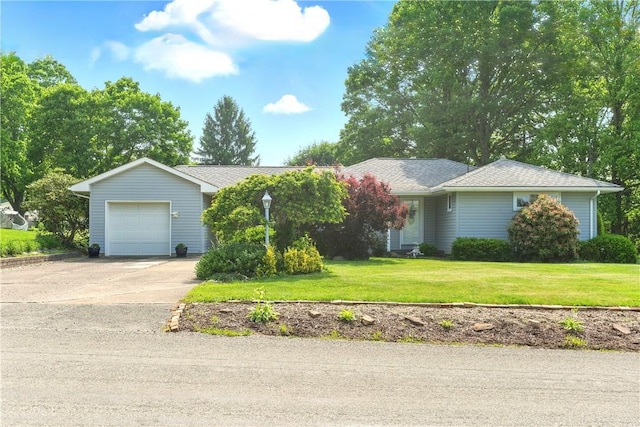 131 Howley Ave, Chippewa Twp, PA 15010 - single story home featuring driveway, an attached garage, and a front yard