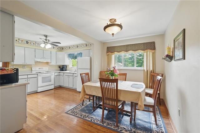 131 Howley Ave, Chippewa Twp, PA 15010 - dining space featuring healthy amount of natural light, light wood-type flooring, and a ceiling fan