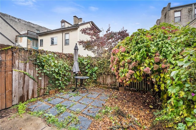 1812 Carey Way S, Side, PA 15203 - fenced backyard with a patio