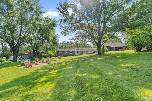 208 Chan Mowr Dr, Middlesex Twp, PA 16059 - view of grassy yard