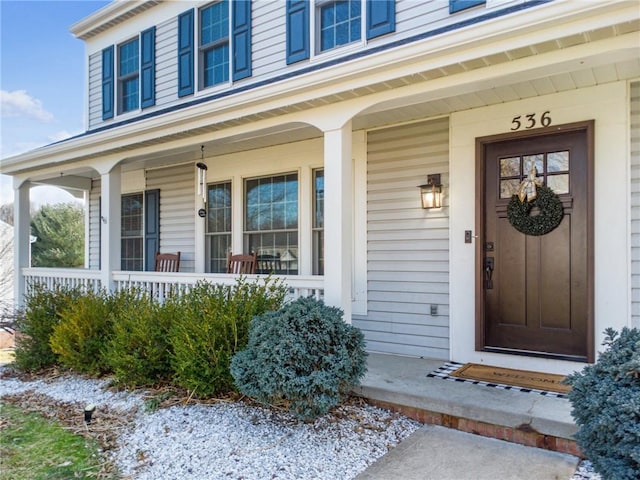 536 Cherryhill Dr, Cecil, PA 15017 - view of exterior entry featuring a porch