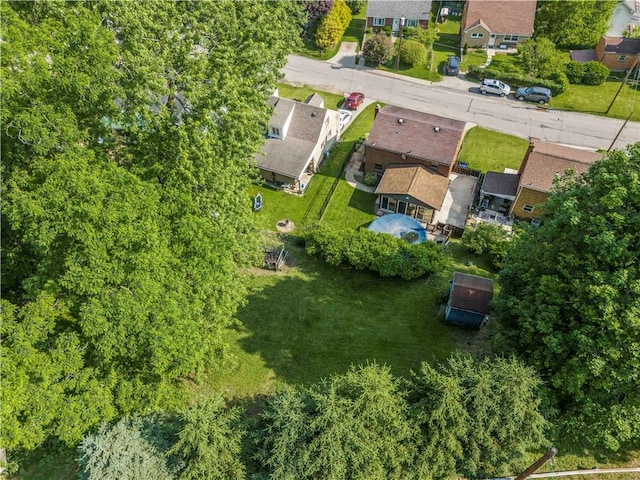 582 Brinwood Ave, Baldwin Boro, PA 15227 - drone / aerial view