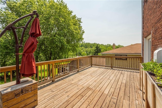 804 Division St, West Mifflin, PA 15122 - view of wooden deck