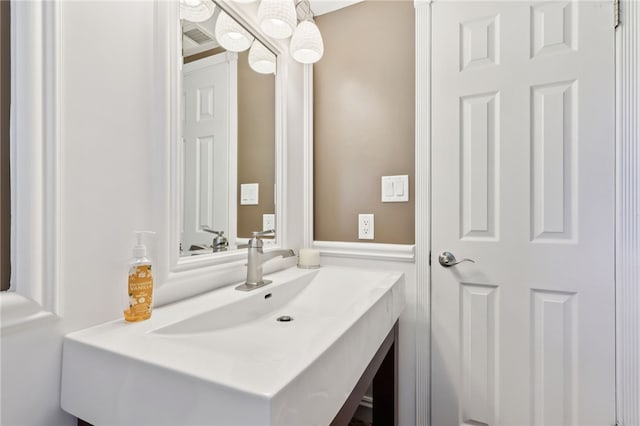 100 Welty Dr, Allegheny Twp Wml, PA 15068 - bathroom featuring vanity
