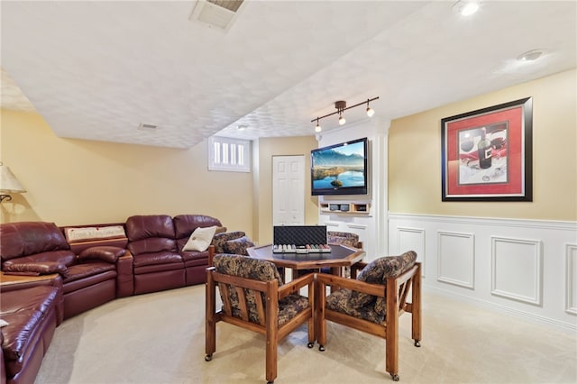 100 Welty Dr, Allegheny Twp Wml, PA 15068 - living room featuring light colored carpet and a wainscoted wall