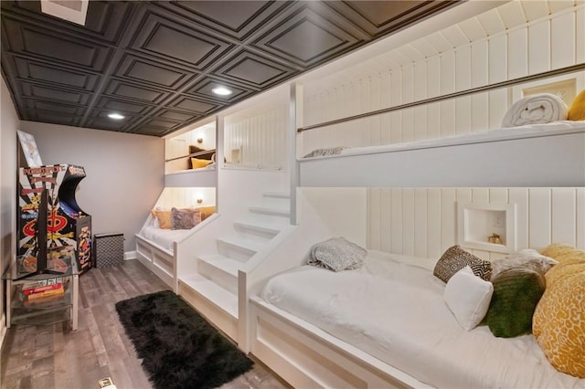 623 Oswego Dr, Adams Twp, PA 15044 - bedroom featuring an ornate ceiling, wood finished floors, and recessed lighting