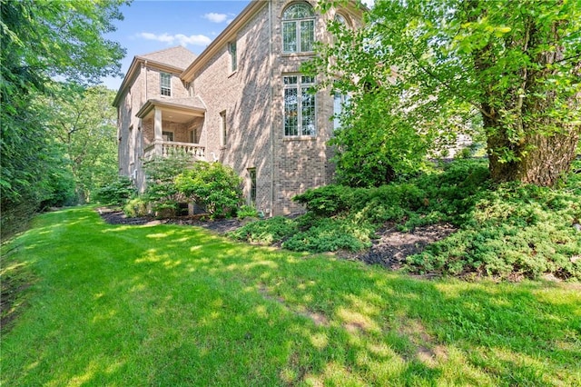 623 Oswego Dr, Adams Twp, PA 15044 - view of side of property with a lawn and brick siding
