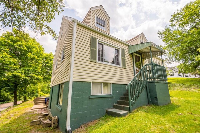 1853 Montour St, Coraopolis, PA 15108 - rear view of house with a yard and stairway
